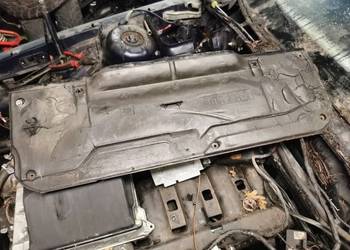 Osłona ściany grodziowej BMW e34