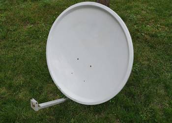 Czasza - antena satelitarna 90 cm i 100