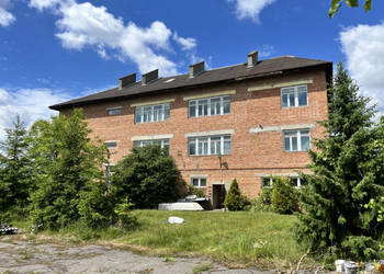 Budynek 1024m z działką 7600 m²