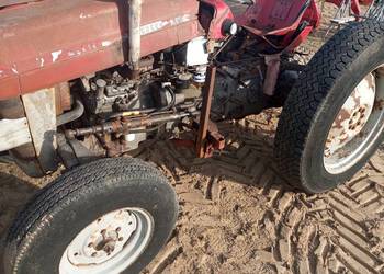 Ciągnik Massey ferguson 135
