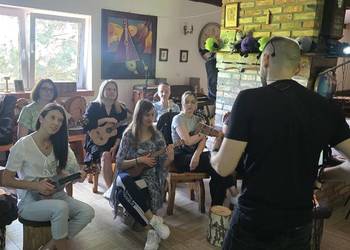 Lekcje gry na gitarze/ukulele dla początkujacych i śr-zaawansowanych