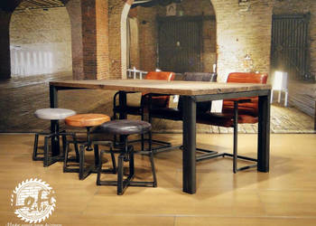 Stół loftowy industrialny ze stali i drewna Classic LOFT