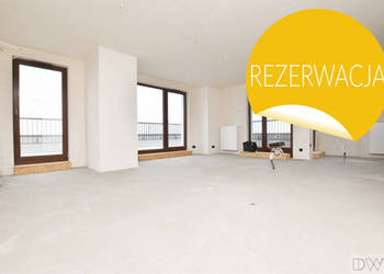 4 pokoje,3 m.postojowe,taras 40 m2,widok na Wawel