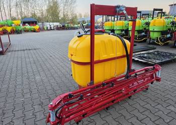 Opryskiwacz polowy 300L CYKLON firmy Demarol.