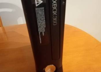 Konsola Xbox 360 S, kpl. Z dysk 250gb, kinect, pad, przewód hdmi