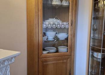 Witryna narożna (szafka, regał)