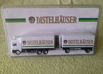 Kolekcjonerski model ciężarówki z przyczepą