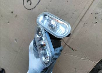 POLO 6N 9N  KIERUNKOWSKAZ PRAWY  + LEWY