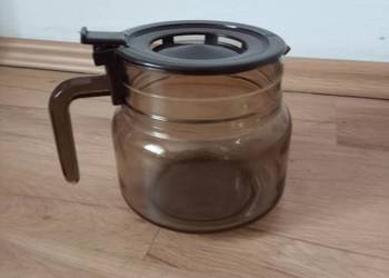 Dzbanek ze szkła dymionego