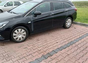 Opel Astra Opel Astra Sprts Tourer 12.2017r. 1,4 125km - 81100 m