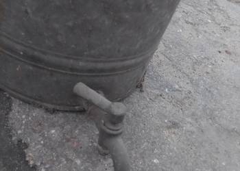 Zbiornik metalowy z kranikoem loft PRL