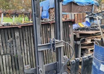 Maszt lekki panoramiczny przystosowany do ciągnika.