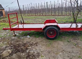 Przyczepa sadownicza. Wózek sadowniczy.