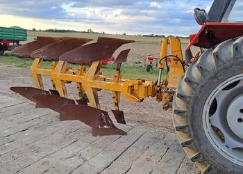 Pług 3 skibowy obrotowy