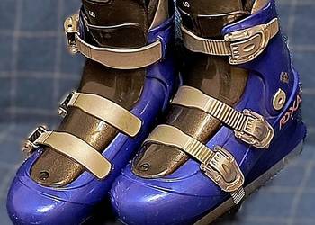 Łyżwy hokejowe rozmiar 40,0 wkładki 23,0 cm