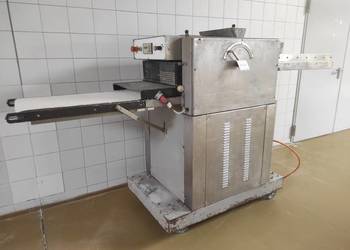 Linia do ciasta: pinsa, lawasz, ciabatta Linia do ciasta: pinsa, lawasz, ciabatta