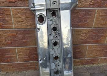 Pokrywa zaworów Mercedes W124 W140 3.2 E 300 SE , 1040160405