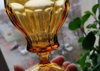 Kielich duży ze szkła miodowego Kielich duży ze szkła miodowego