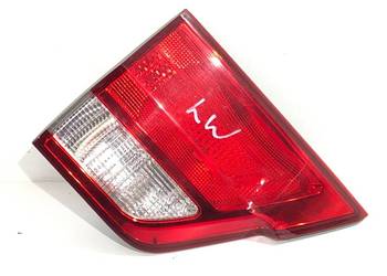 LAMPA TYŁ LEWA WEWNĘTRZNA JEEP GRAND CHEROKEE WK 57010275A Hatchback