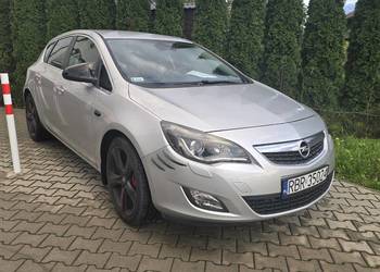 Opel Astra J 1.6T Sport