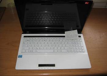 Laptopy nowe poekspozycyjne  i polisingowe , z roczna gwaran