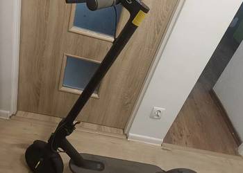 Hulajnoga elektryczna Mi scooter essential