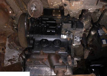 Yanmar 3TNV88 - Blok Cylindrów