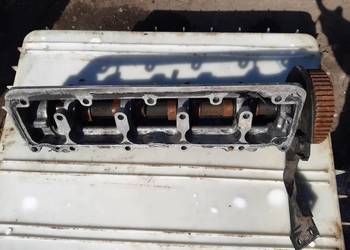 Daewoo Lublin 2.4 TD Walek rozrzadu Pokrywa zaworow
