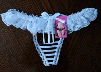 białe czarne koronkowe stringi majtki XS 34 S 36 pasy paski