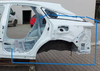 LEXUS RX500H V 5 2023-  ĆWIARTKA LEWY TYŁ USZKODZONA 