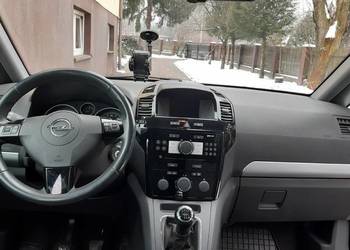 sprzedam opla zafira 17