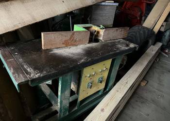 Frezarką dolnowrzecionowa