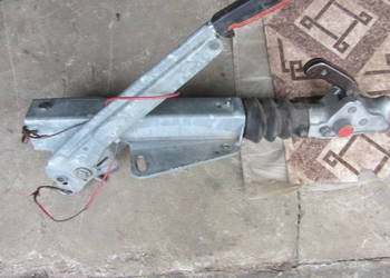 Zaczep z hamulcem do przyczepki