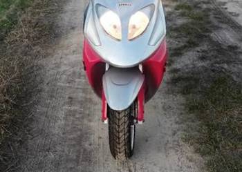 Sprzedam skuter 4t 80
