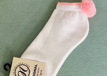 Nowe białe skarpetki z USA Pom Pom Socks różowe pompony