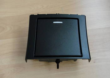 POPIELNICZKA TUNELU ŚRODKOWEGO TYŁ MERCEDES W212 2126803850 CZARNA