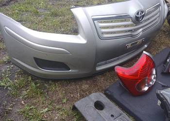 Toyota avensis t25 sprzedam pozostałości z auta