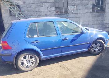 Części VW golf 4 drzwi, zderzaki, hak maska kola