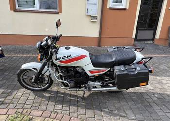 Motocykl Suzuki GSX 400 E