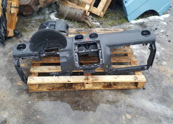 Pulpit deska konsola Volkswagen Caddy 08r