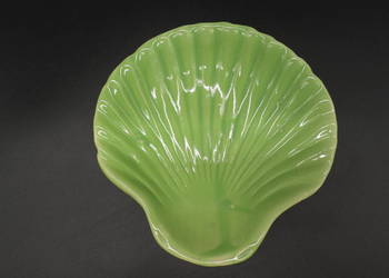 Ceramiczna zielona, paterka w kształcie muszli
