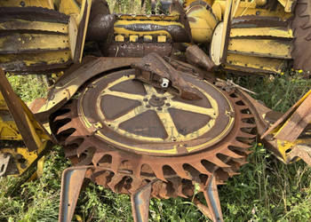 New Holland RI450 - przystawka do kukurydzy NA CZĘŚCI
