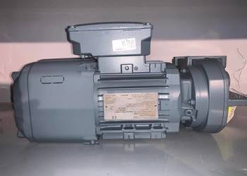 MOTOREDUKTOR SEW EURODRIVE FA27 DRN80KM4/BE05