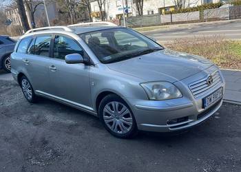 Sprzedam Toyotę Avensis