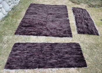 Komplet Narzut Skórzanych Ciemny Brąz Naturalne Dywany ze Skóry Owczej