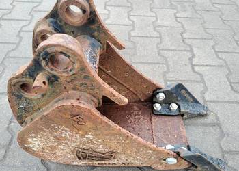 Łyżka minikoparki Kubota KX041, KX015, KX016, KX018 szer.25cm (150)