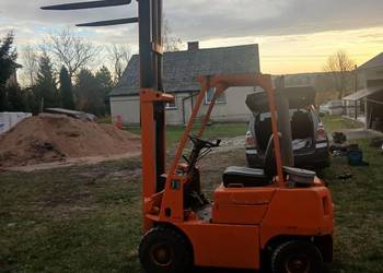 Wózek widłowy Bułgar silnik Perkins 3p