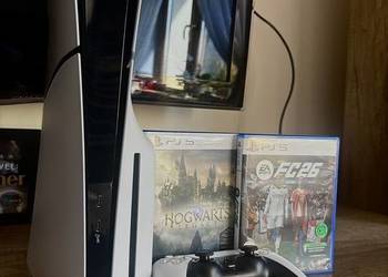 Konsola PS5 slim z napędem padem plus 2 gry
