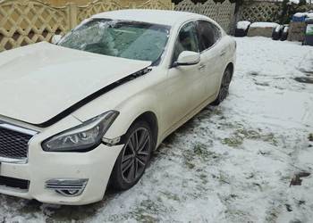 Infiniti q70 2015 2.2 diesel