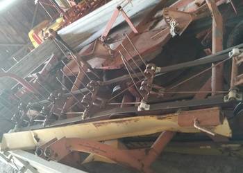 Zgarbiarka przetrząsarka taśmowa/pasowa